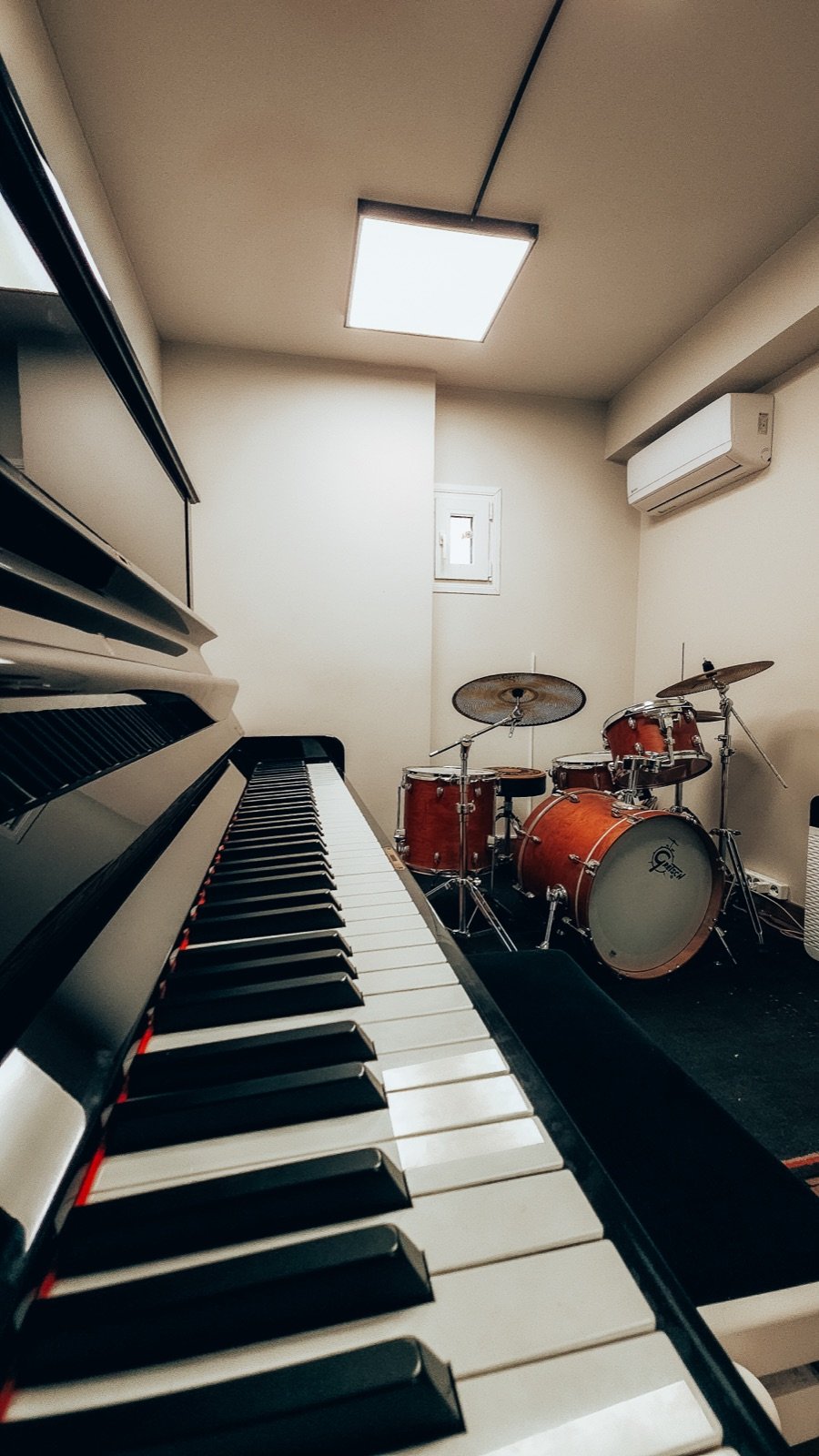Αίθουσα Συνόλων Gretsch Drums & Piano